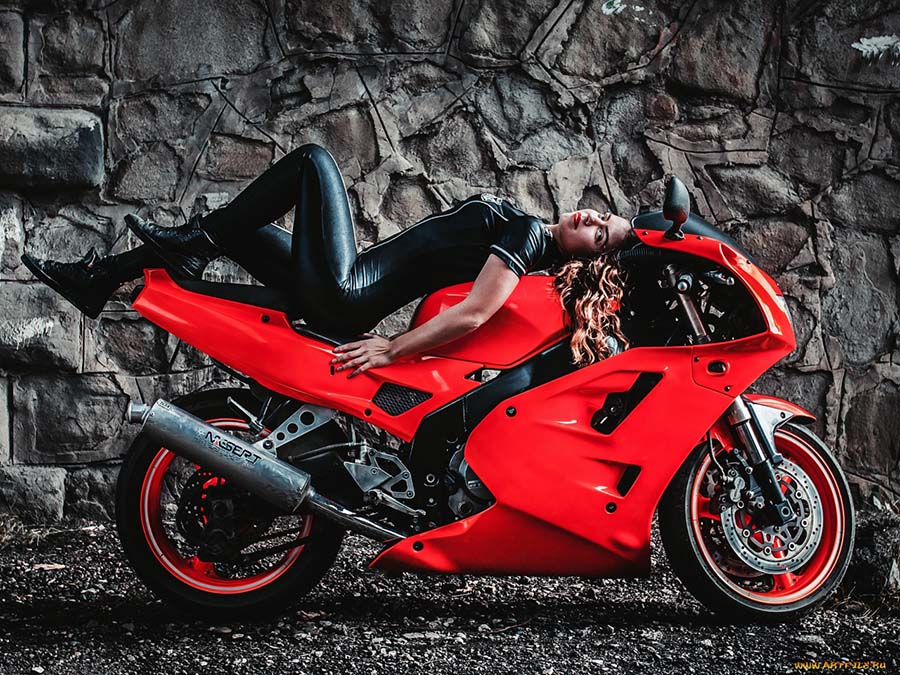 Beautiful girl Beautiful girls and motorcycles in Fortaleza