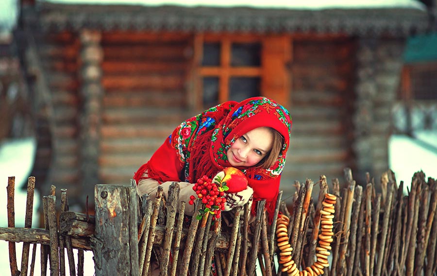 Sexy girl Women in Slavic costumes in Fortaleza