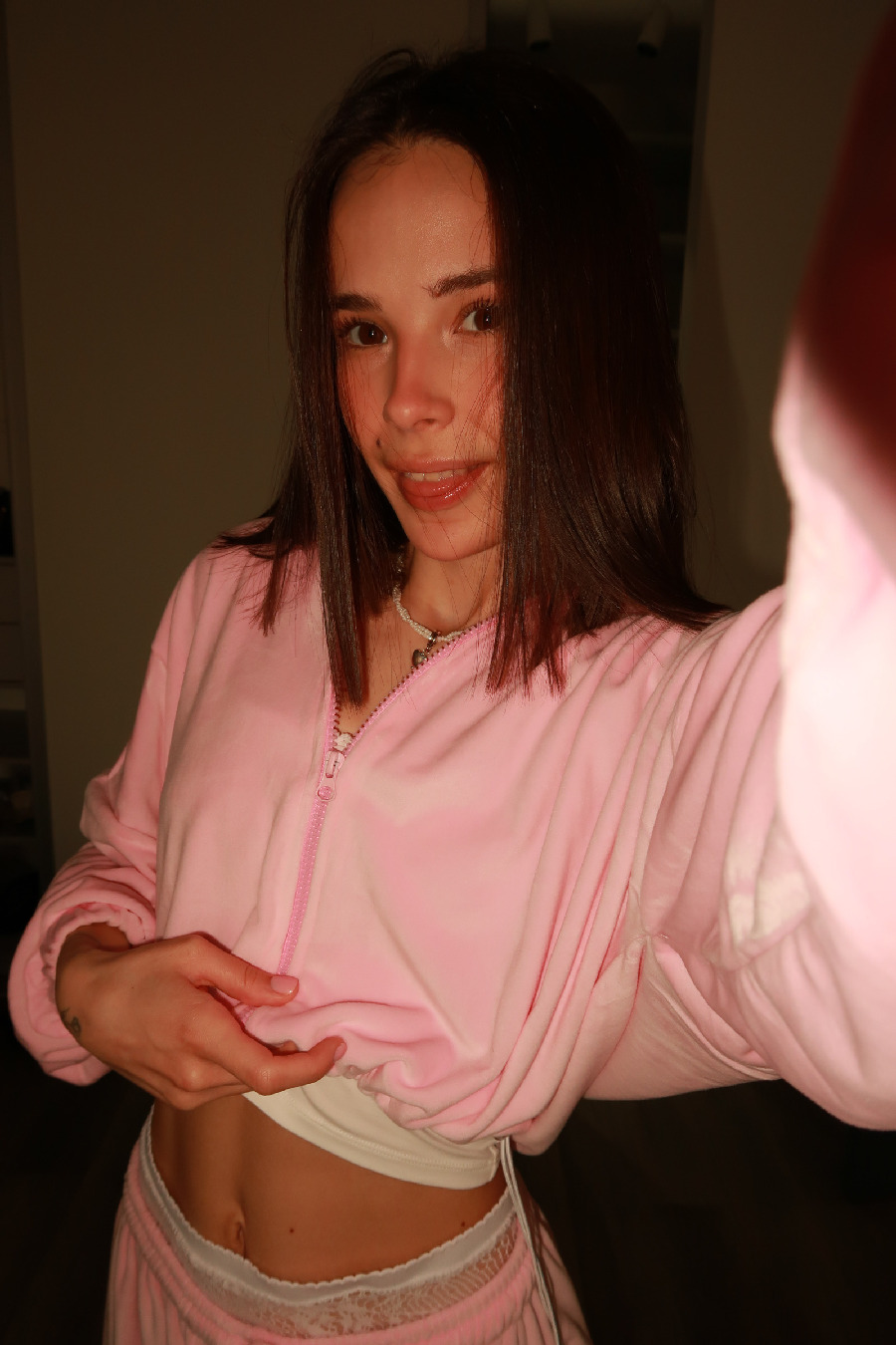 Tina brings the glow — live moments in Fortaleza